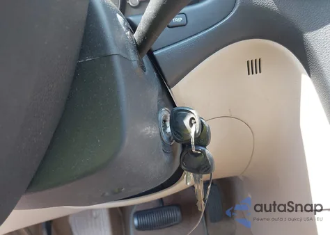 2007 Kia Rondo Lx z USA, uszkodzony, nr VIN KNAFG525077076134